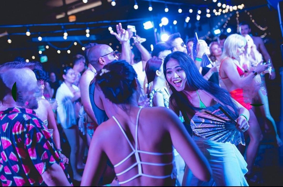 Horana Eletro Techo House no Rooftop do Novotel Leme