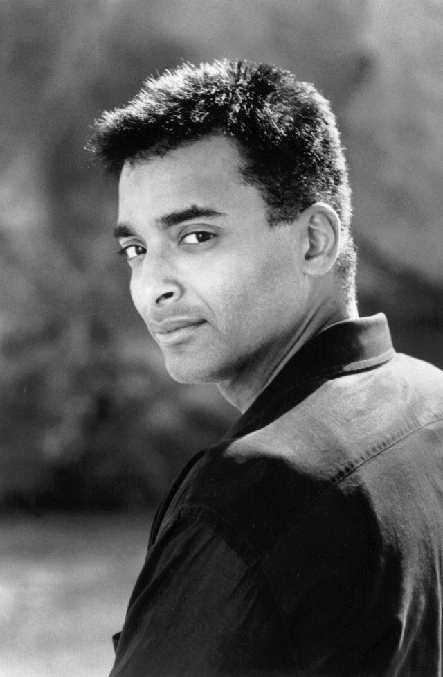 Jon Secada — foto Spotify
